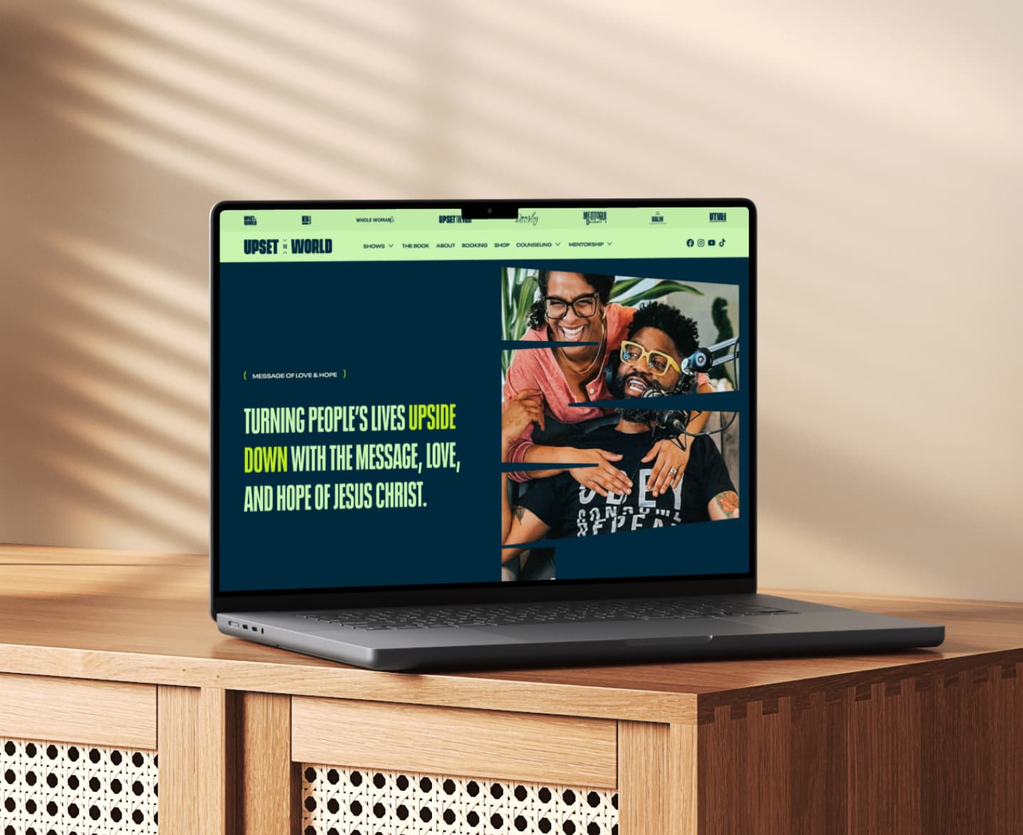 Upset The World Website — Upset The World